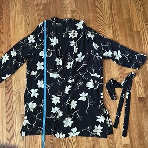 Gianni Kimono robe with self belt sz 36